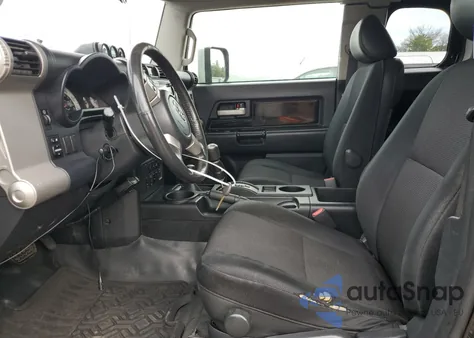 2008 Toyota Fj Cruiser z USA, uszkodzony, nr VIN JTEBU11F18K019688